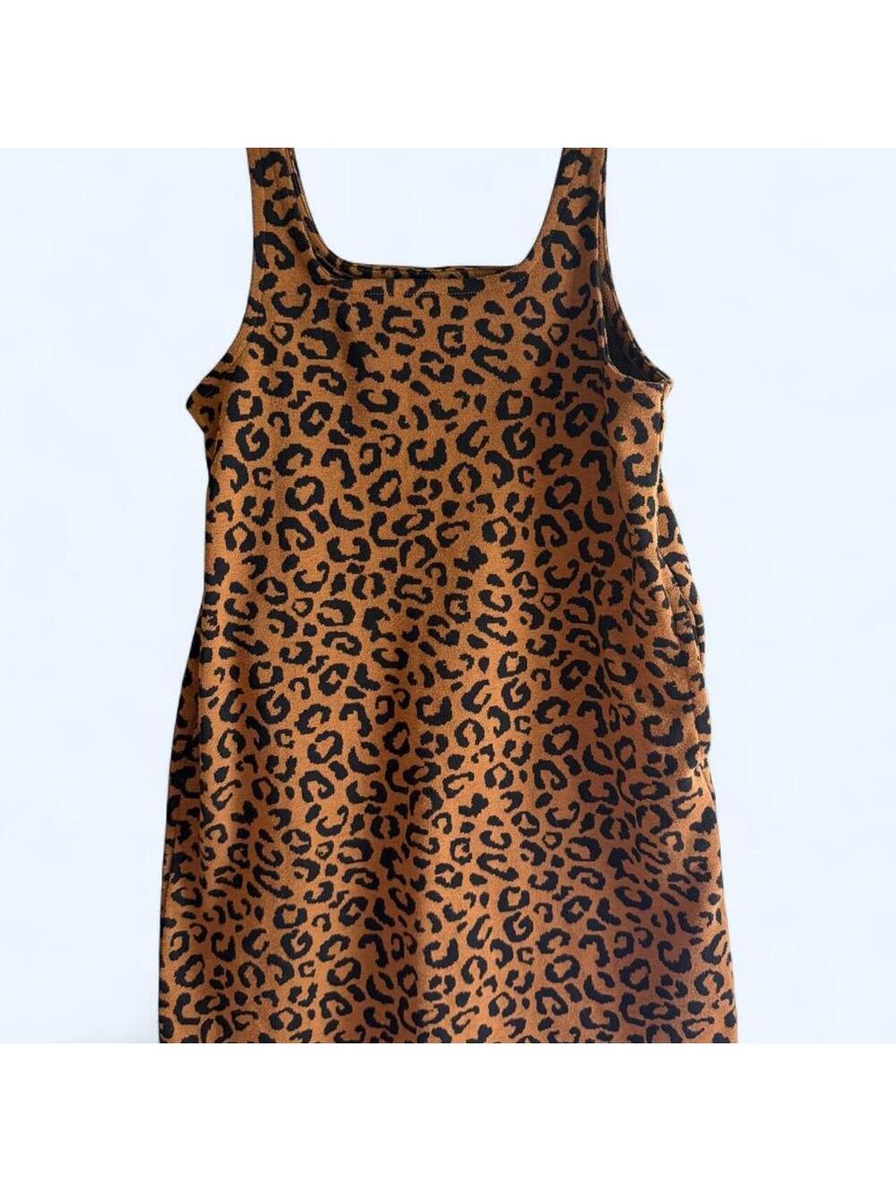 Old Navy leopard print dress in size 10/12 kids